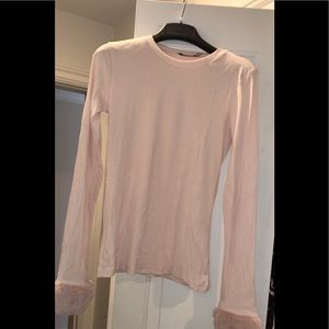 Zara light pink ribbed shirt with fur sleeves